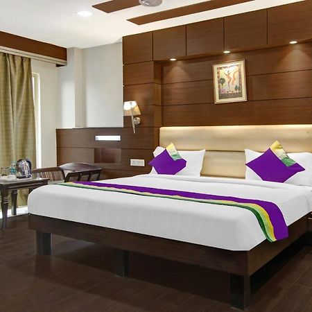 Treebo Trend Elite Hotel Nueva Delhi Exterior foto