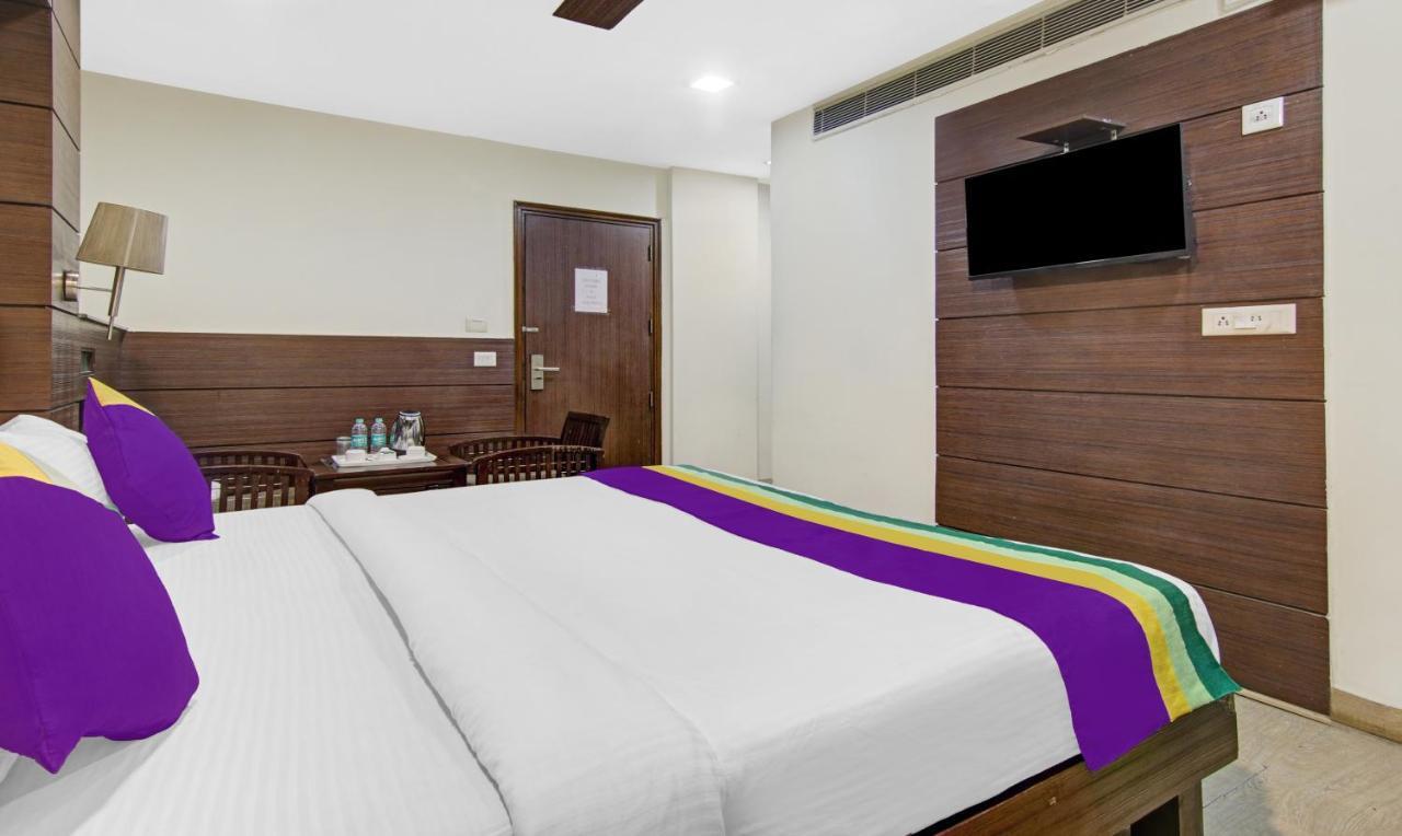 Treebo Trend Elite Hotel Nueva Delhi Exterior foto