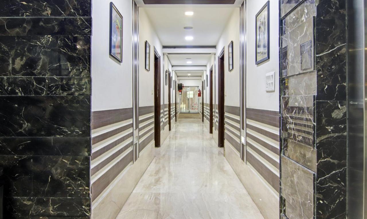 Treebo Trend Elite Hotel Nueva Delhi Exterior foto