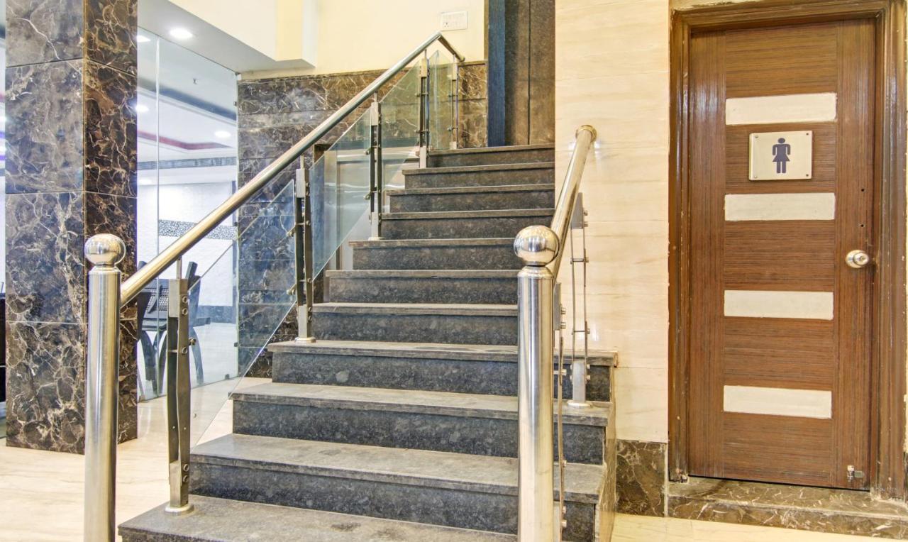 Treebo Trend Elite Hotel Nueva Delhi Exterior foto
