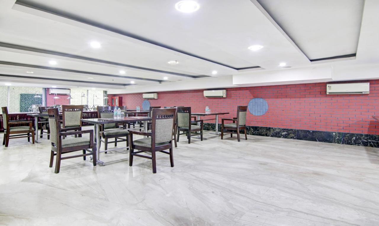 Treebo Trend Elite Hotel Nueva Delhi Exterior foto