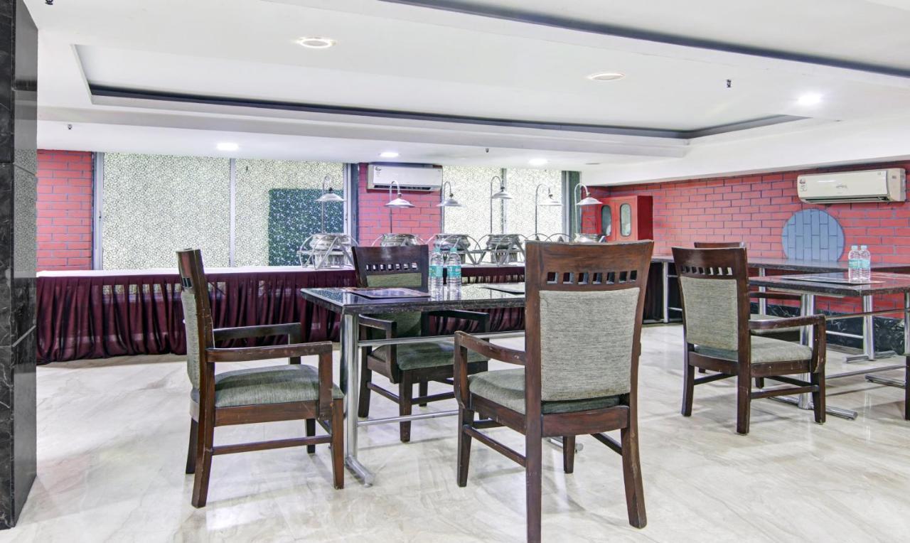 Treebo Trend Elite Hotel Nueva Delhi Exterior foto